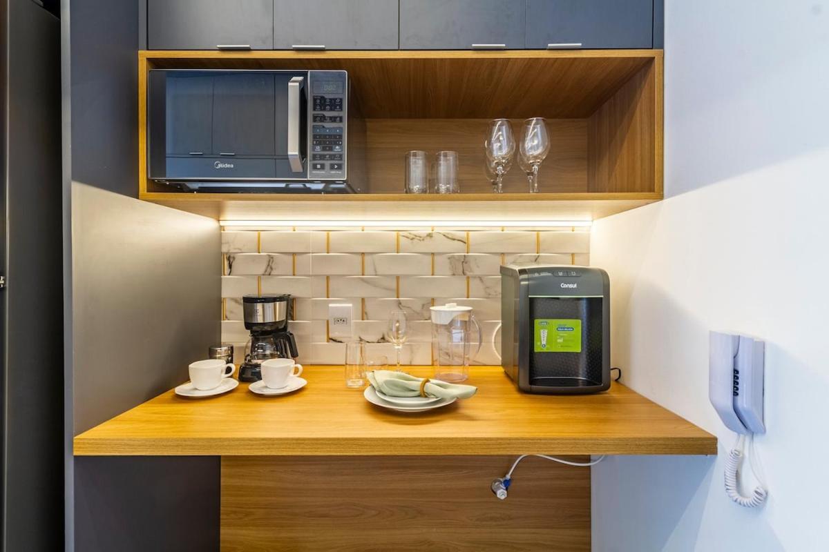 Fl1210 - Fl1210 Novinho E Equipado No Coracao Da Faria Lima Apartamento São Paulo